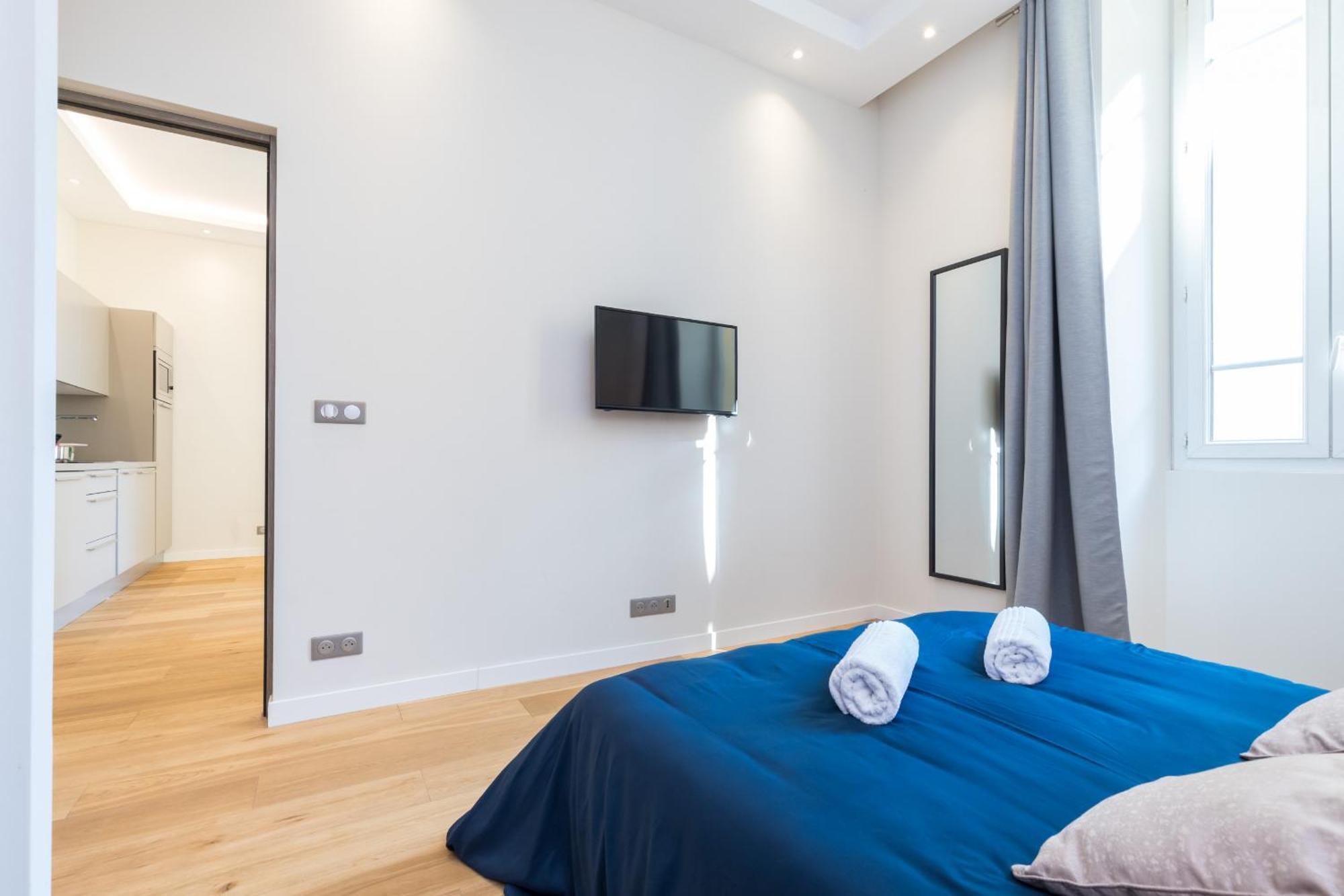 Apartment Brand New 1 Bdr Place Du Pin Nizza